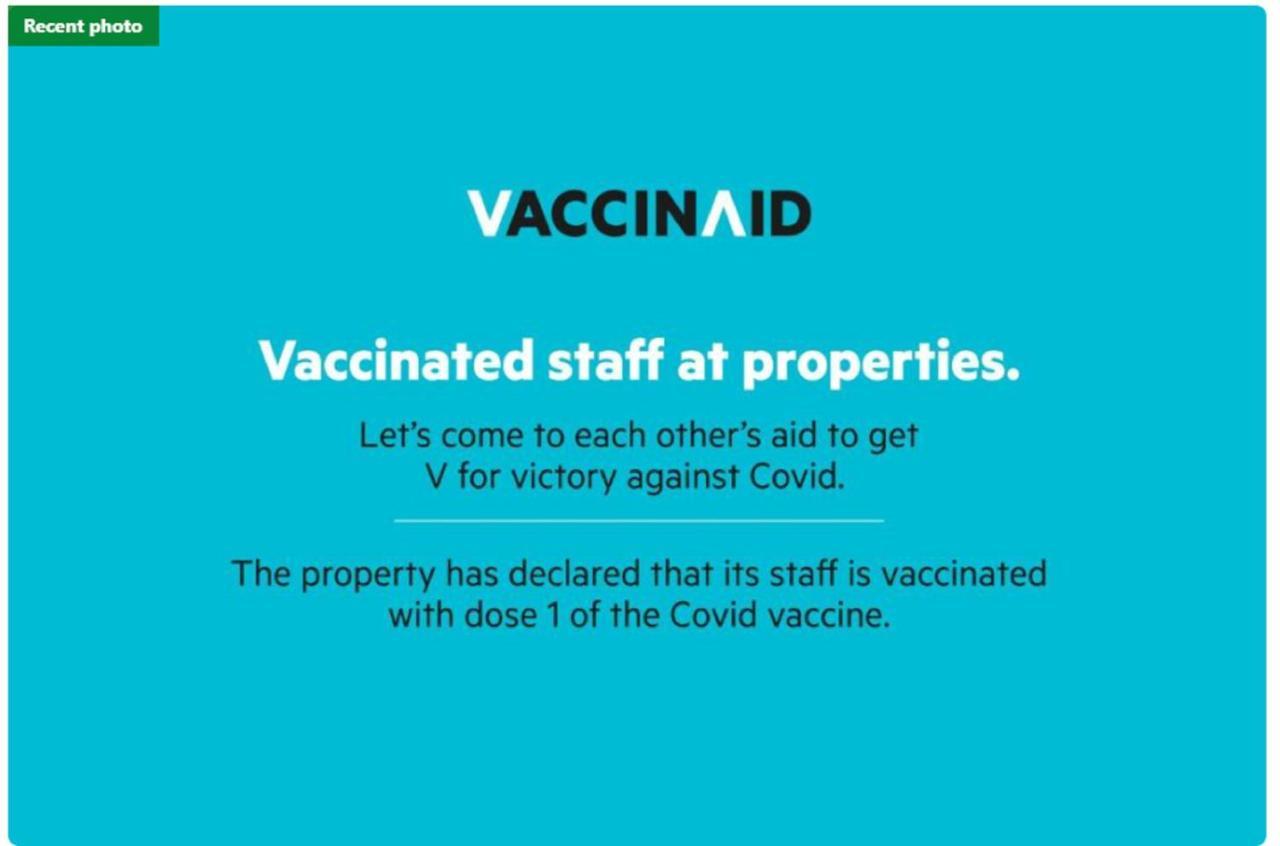 Vaccinated Staff - Oyo 1771 Zeke Hotel Batam Esterno foto